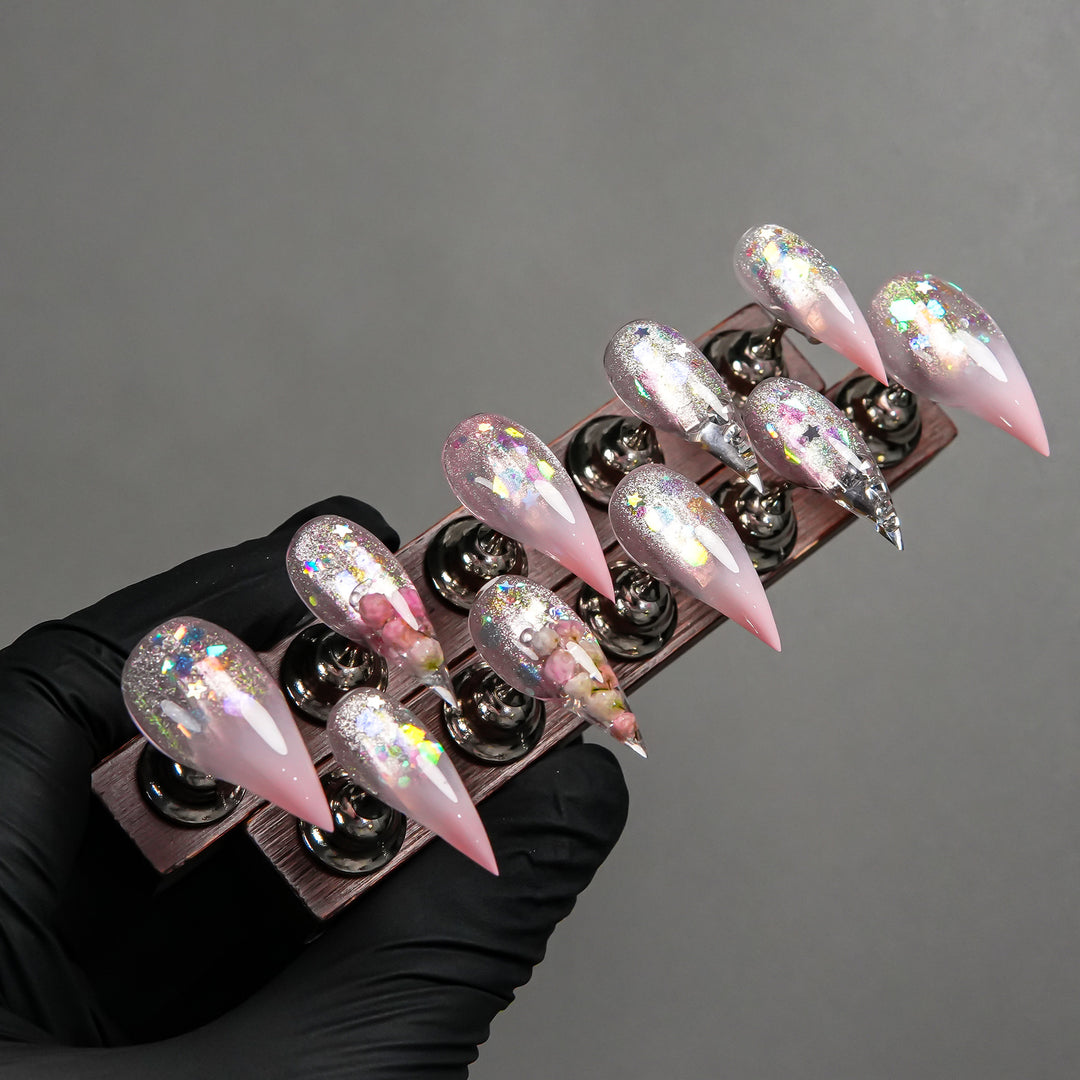 Stiletto Press-On Nail Art Set