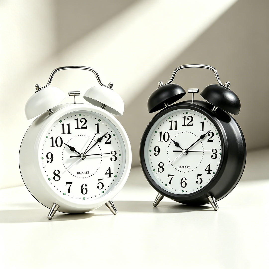 Classic Alarm Clock in Retro Style Stornfield
