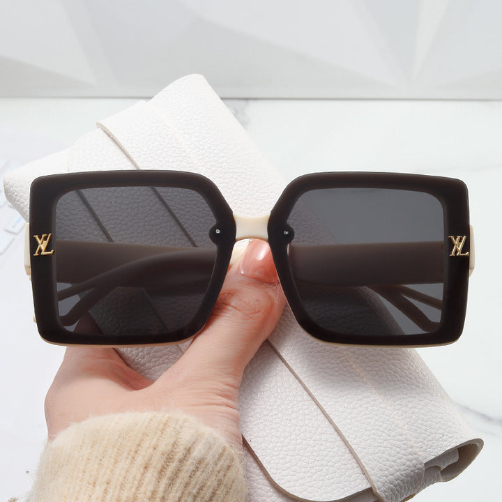 Women's fashionable square sunglasses with elegant design Stornfield
