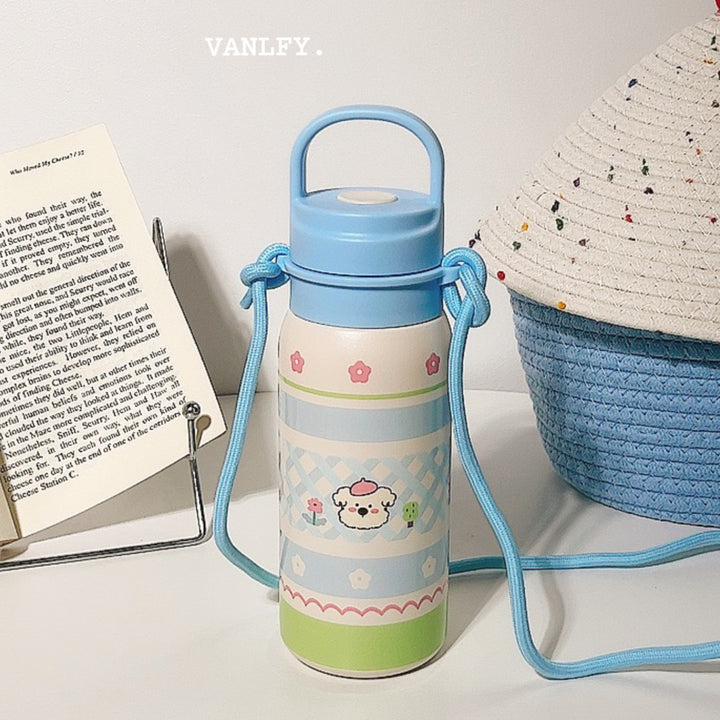 Women's insulated drink bottle with continuous animal design and carrying strap Stornfield