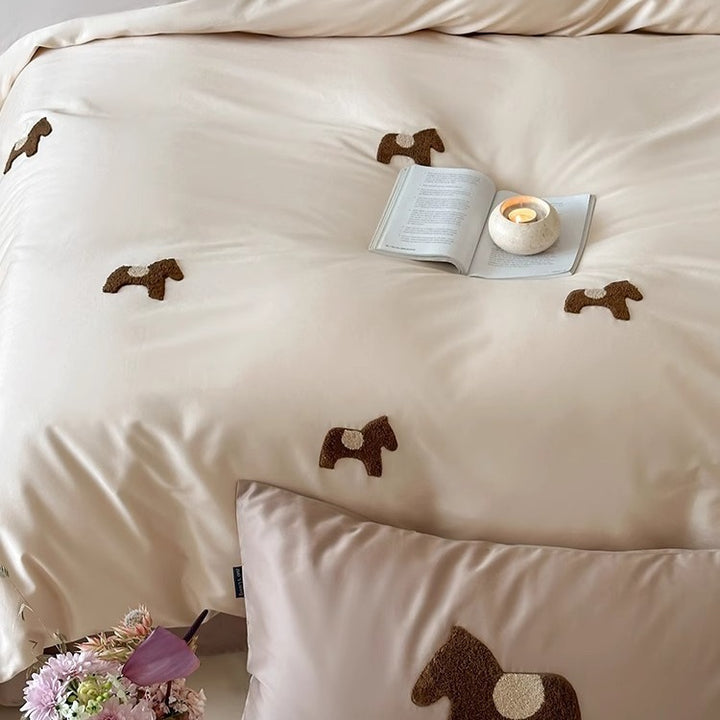 Embroidered Horse Appliqué Sateen Duvet Cover Set with Silky Microfiber Pillow Shams