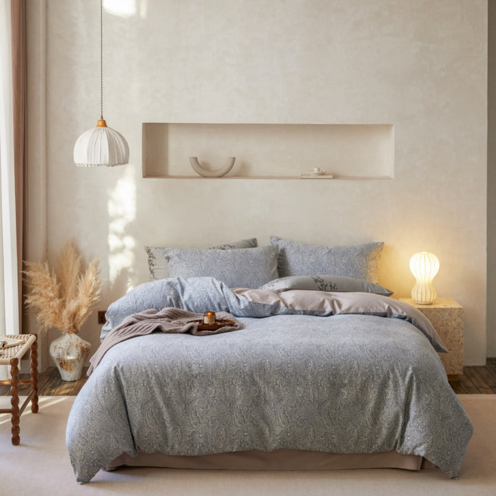 Luxurious cotton satin bedding set with fine jacquard pattern