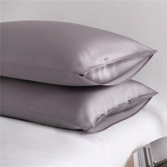 Pillowcase set made of cotton satin with concealed zipper and extra soft texture