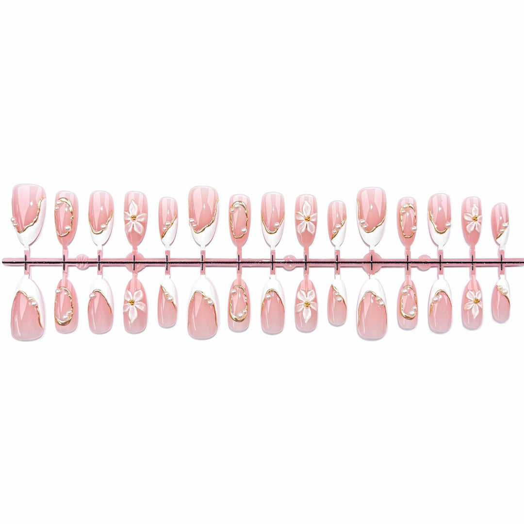 Floral-Embellished Press-On Nail Set 1790745708