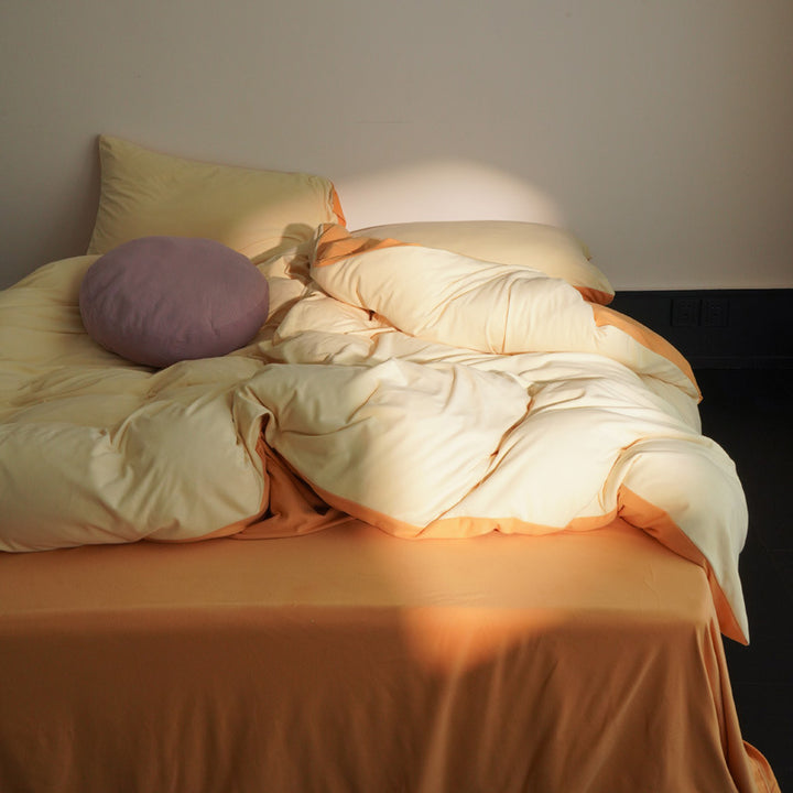 Reversible bedding set made of cotton percale with quilted duvet & fitted sheet