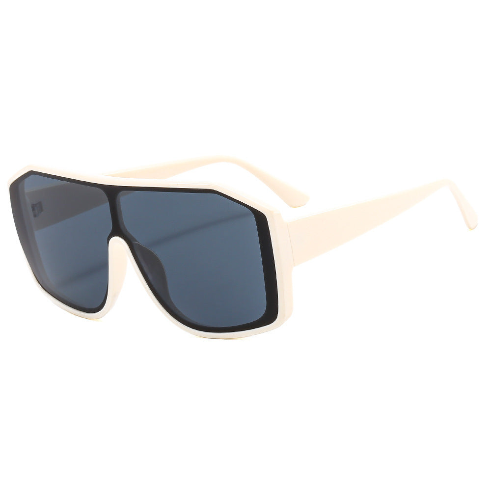 Women Fashionable Oversized Sunglasses in Extravagant Animal Print Design Stornfield