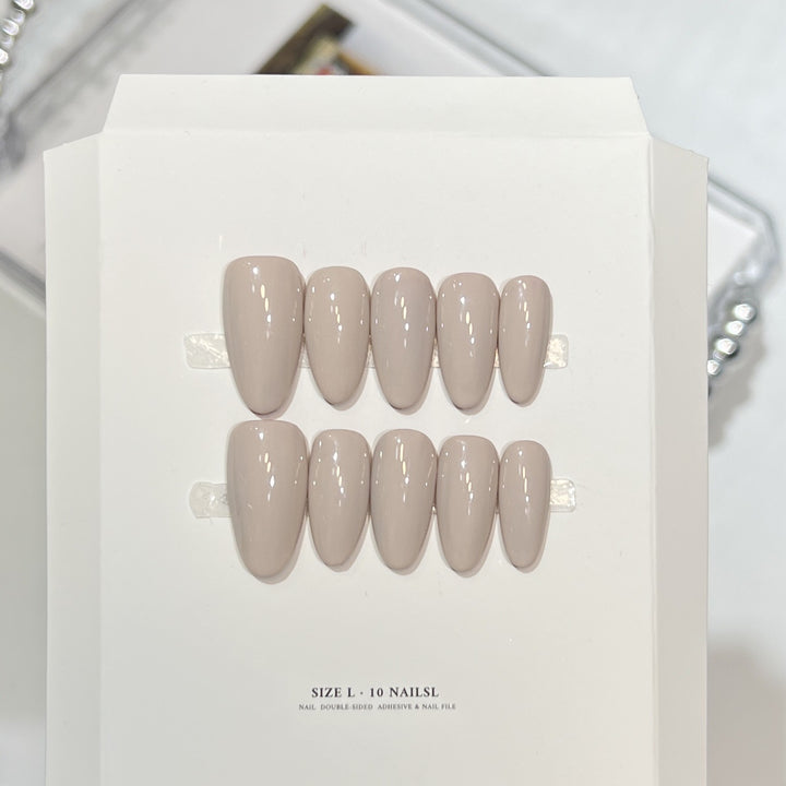 Stiletto Press-On Nail Art Set with Elegant French Tips Stornfield