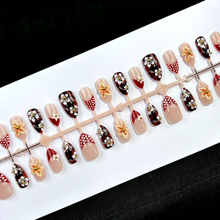 Artistic Floral Press-On Nail Art Set 1790746250