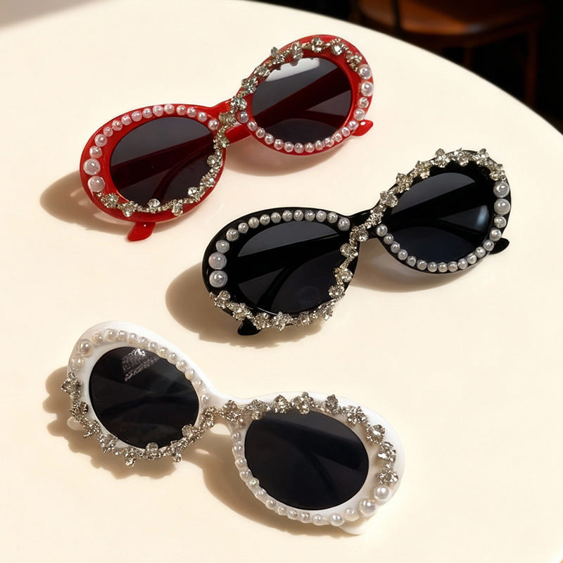 Elegant Pearl-Embellished Cat-Eye Sunglasses Stornfield