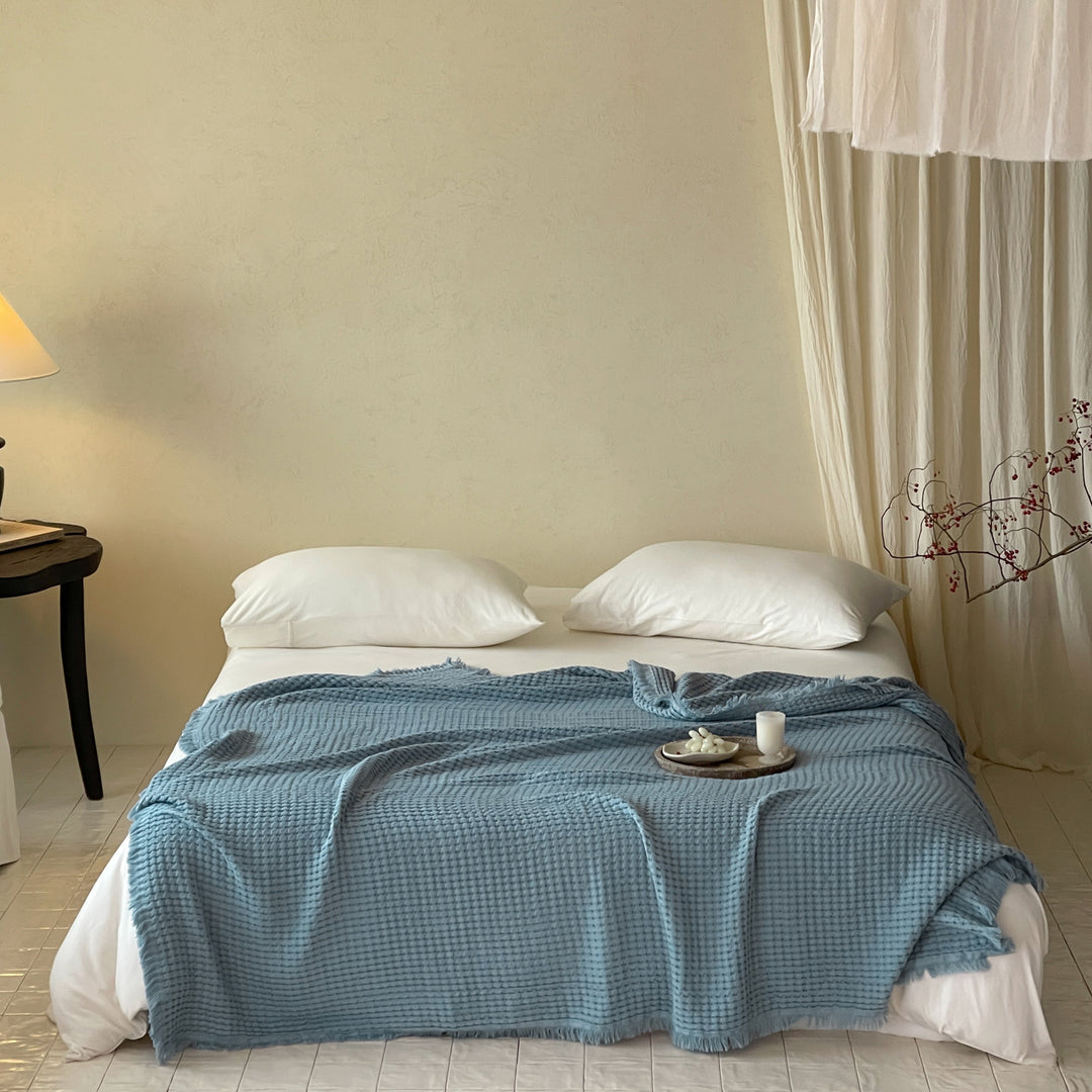 Waffle Weave Lightweight Throw Blanket with Fringe