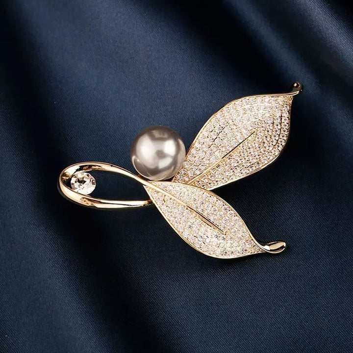 Elegant and Glamorous Brooch with Pearls and Crystals Stornfield