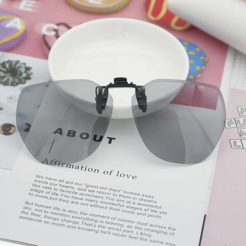 Women's fashionable oversized sunglasses with square design Stornfield