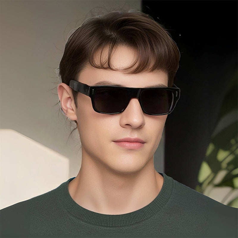 Women's sunglasses in a modern square design Stornfield