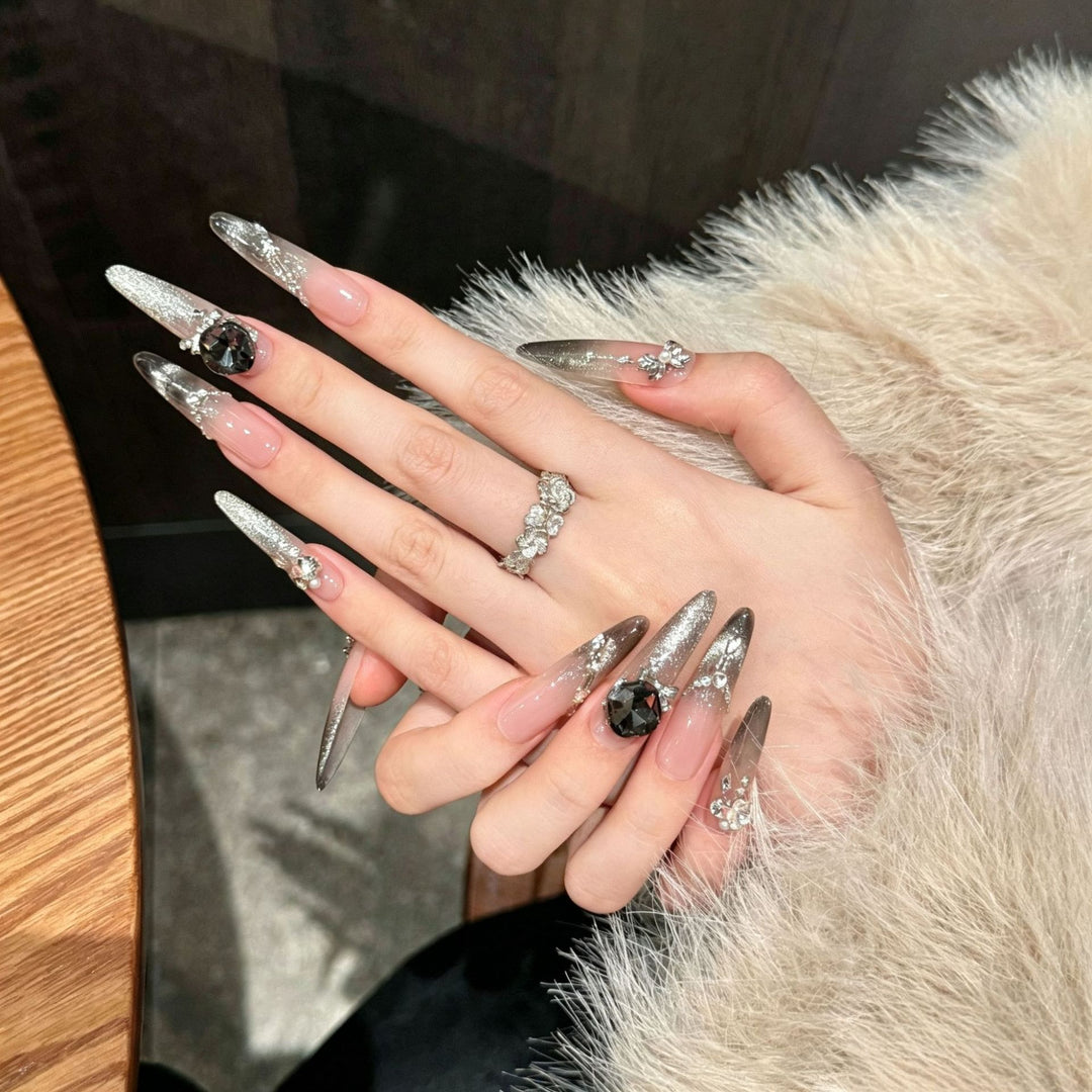 Artistic Press-On Nail Set Stornfield
