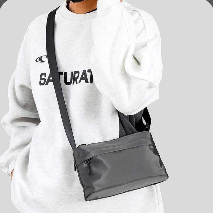Practical shoulder bag with multiple compartments Stornfield