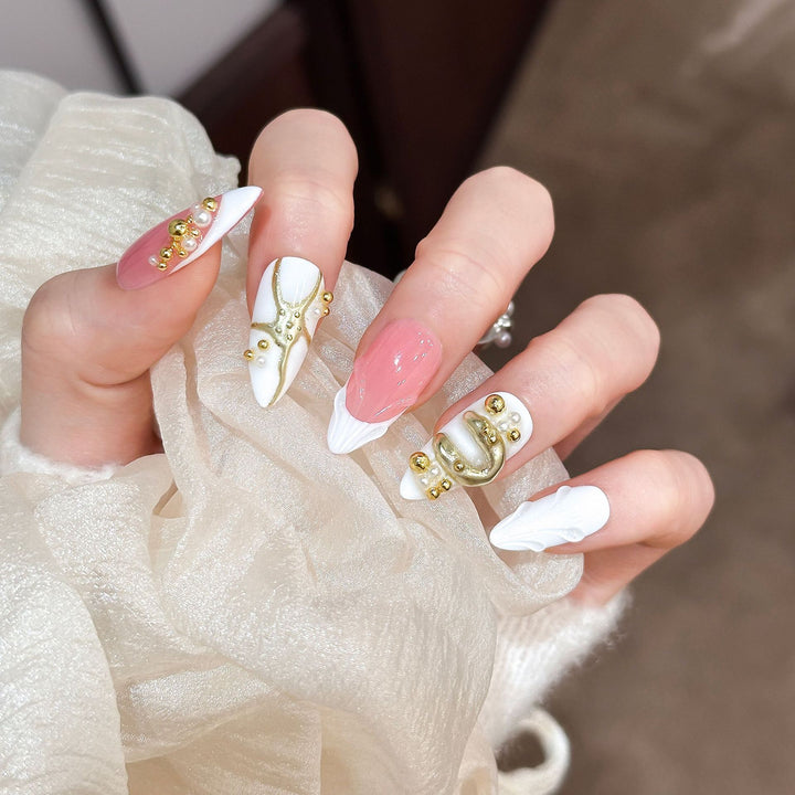 Glamorous Decorative Press-On Nails