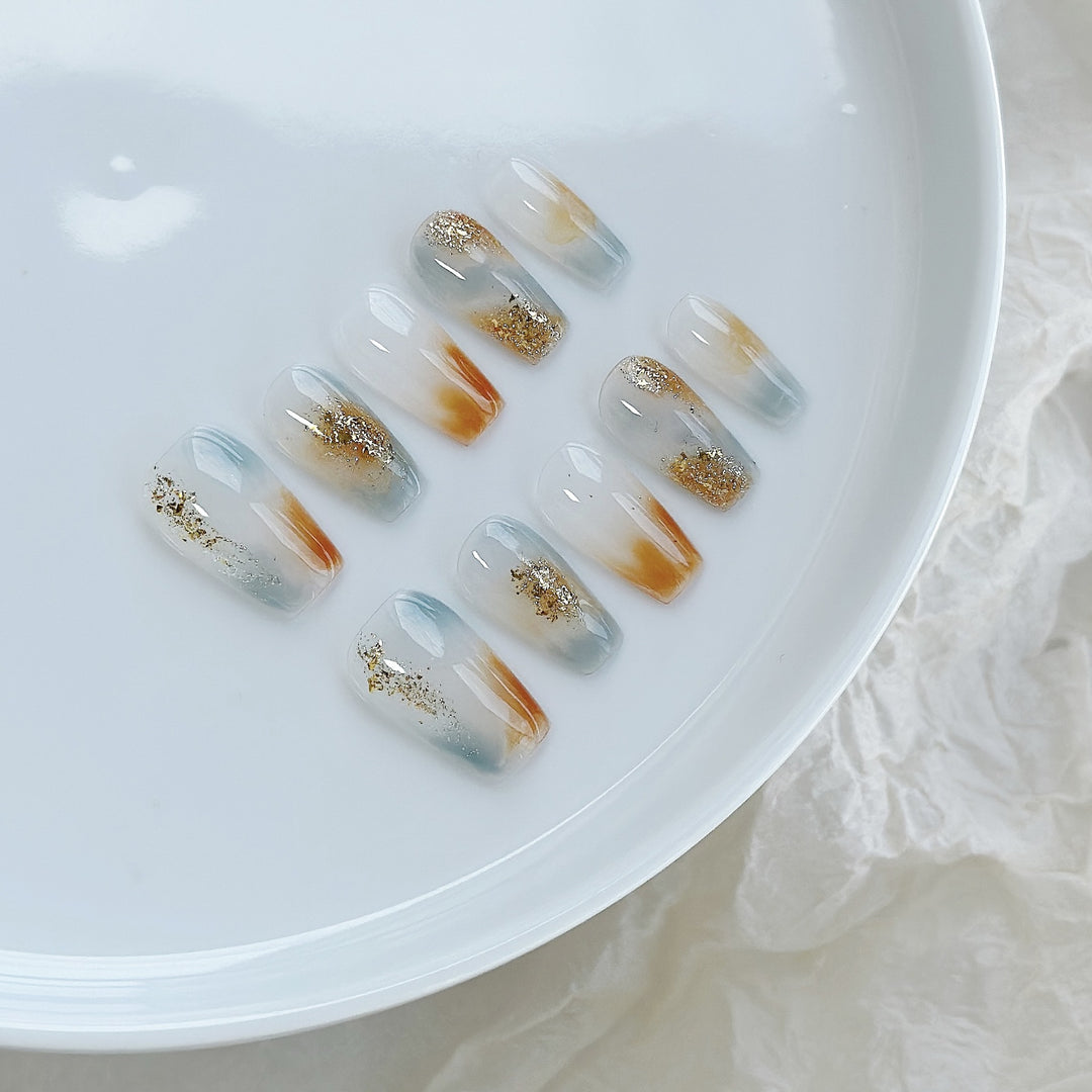 Decorative Press-On Nail Art Set with Gradient and Glitter Accents