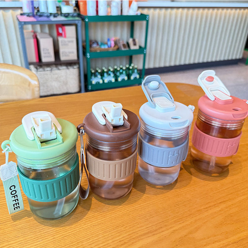 Women insulated drinking bottle with non-slip silicone ring and integrated straw Stornfield
