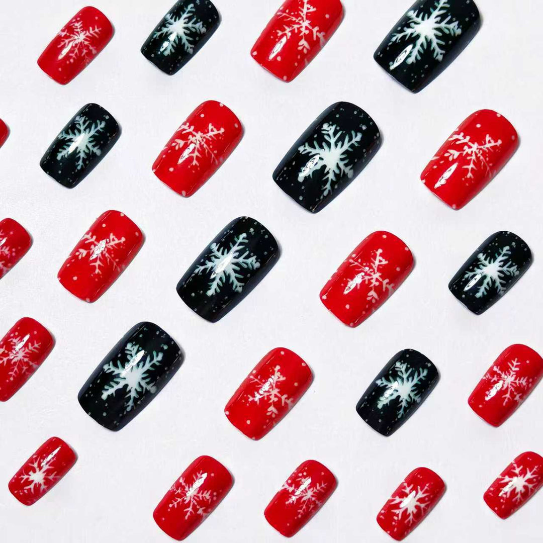 Artificial nails with winter snowflake design Stornfield