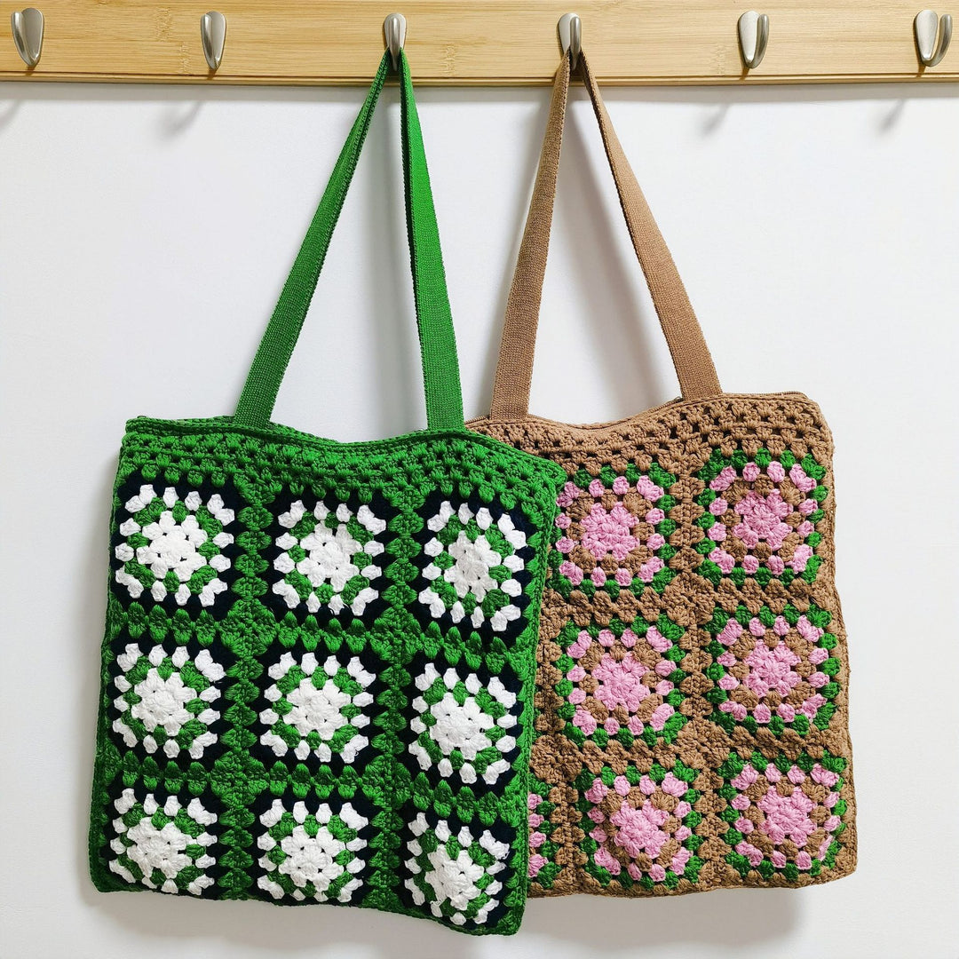 Handcrafted cotton tote bag in vintage granny design Stornfield