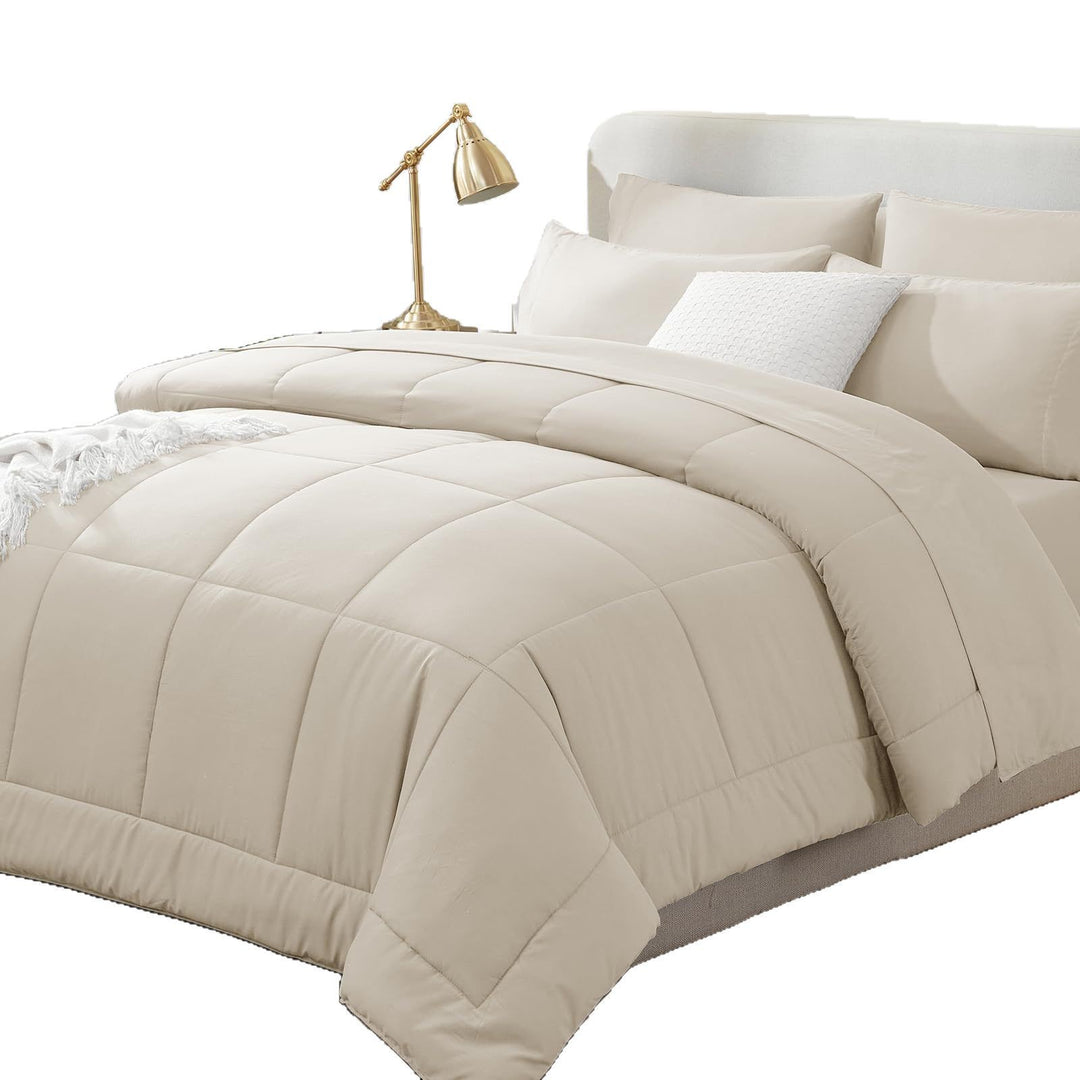 Women's quilted satin bedding set Stornfield