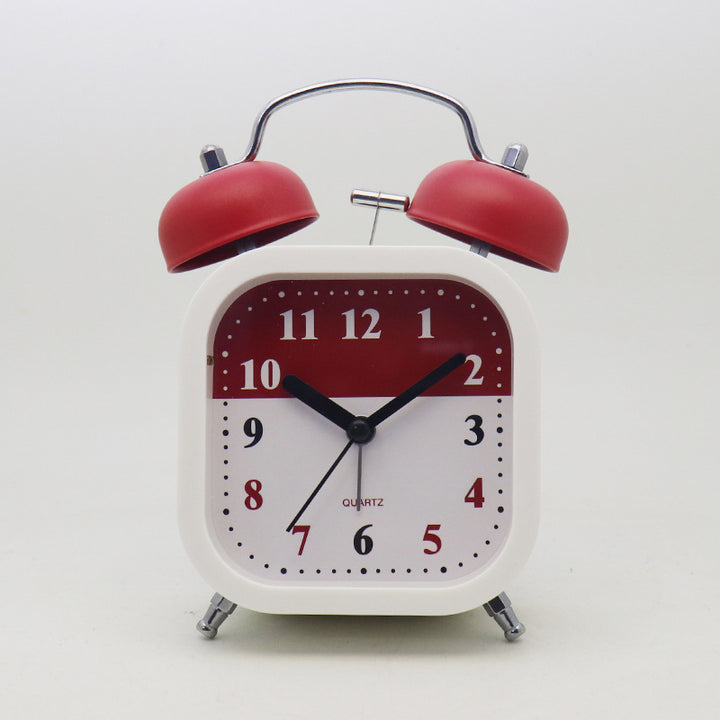 Quarz Alarm Clock in Modern Retro Style Stornfield