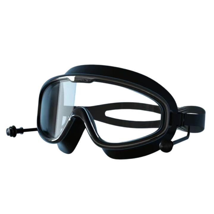 Diving mask with field of vision optimization and anti-fog technology Stornfield