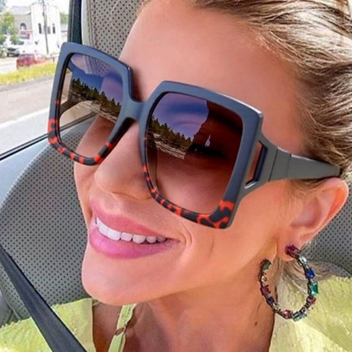Women's fashionable oversized sunglasses with gradient lenses Stornfield