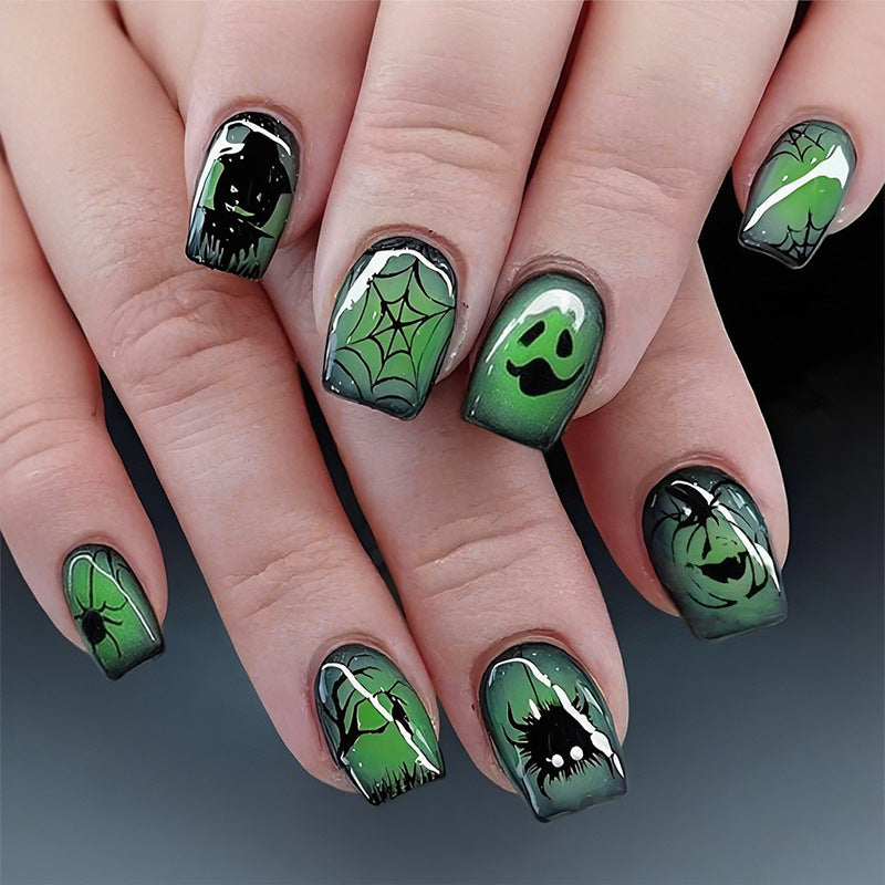 Nail art set with spooky Halloween designs and excellent wearing comfort Stornfield