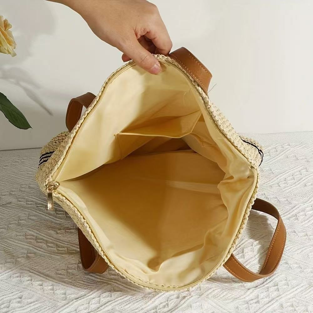 Oversized Beach Bag Made of Woven Material Stornfield