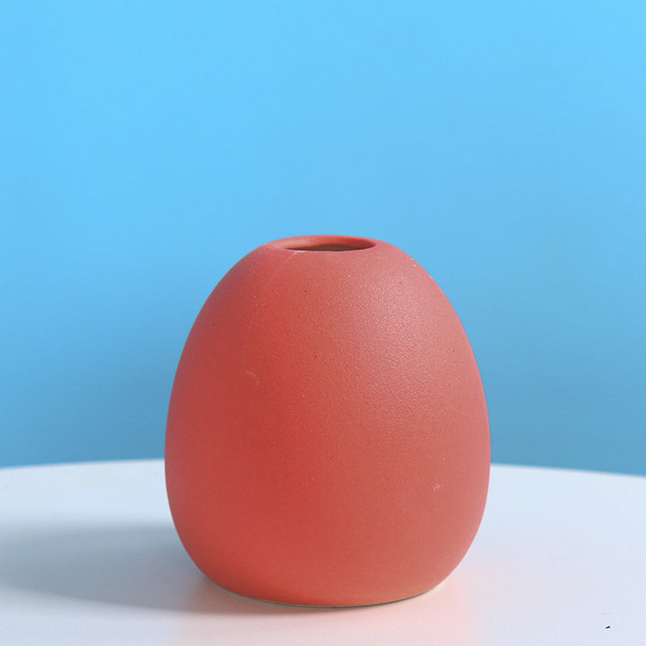 Modern Sculptural Ceramic Vase Stornfeild