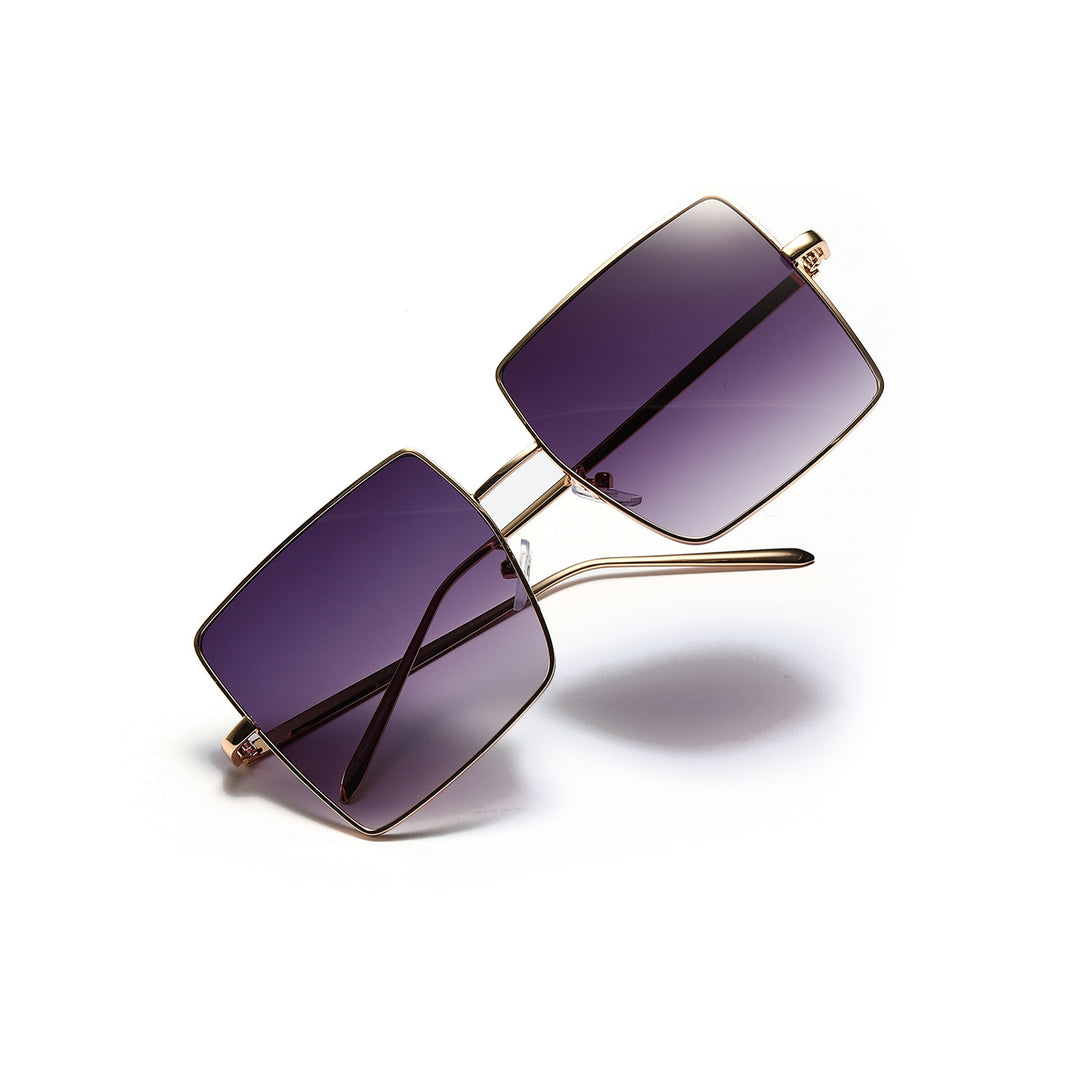 Women's Square Sunglasses with an Elegant Frame Construction Stornfield