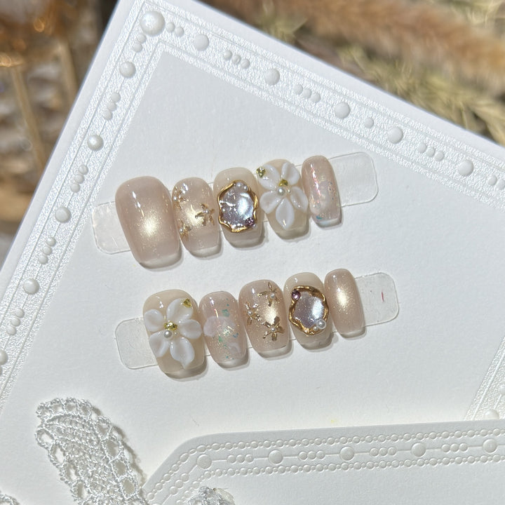 Elegant Floral Press-On Nail Art Set Stornfield