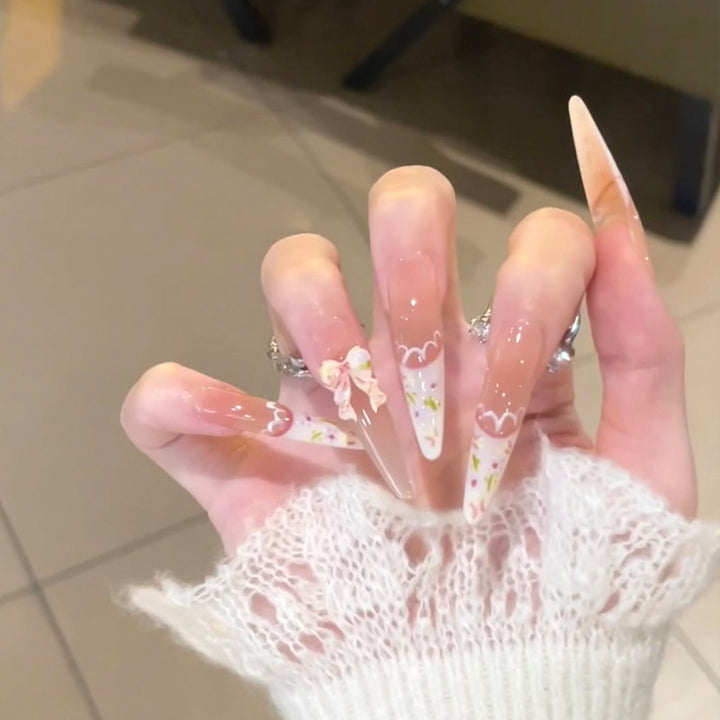Artistic Ocean-Inspired Press-On Nail Design Stornfield