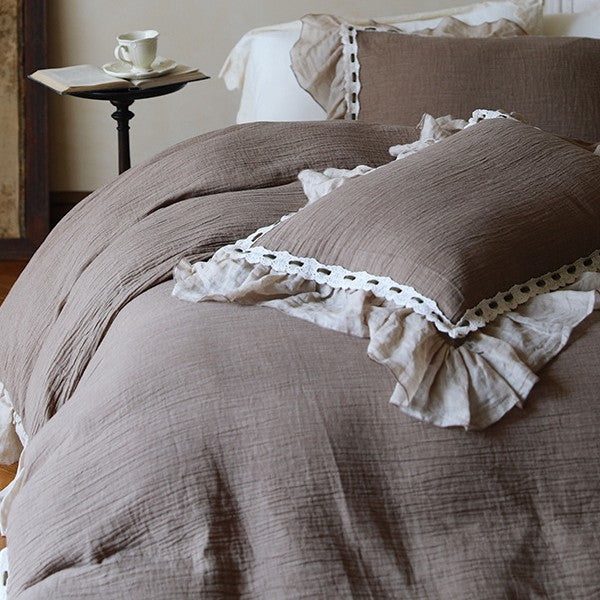 Luxurious cotton-linen bedding set with ruffle and crochet lace trim