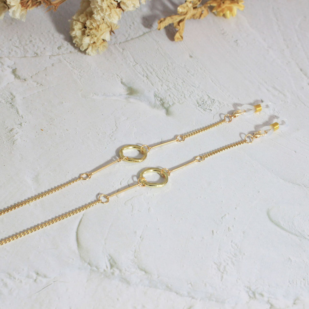 Elegant necklace with geometric details Stornfield