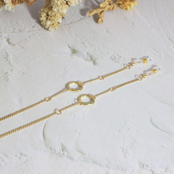 Elegant necklace with geometric details Stornfield