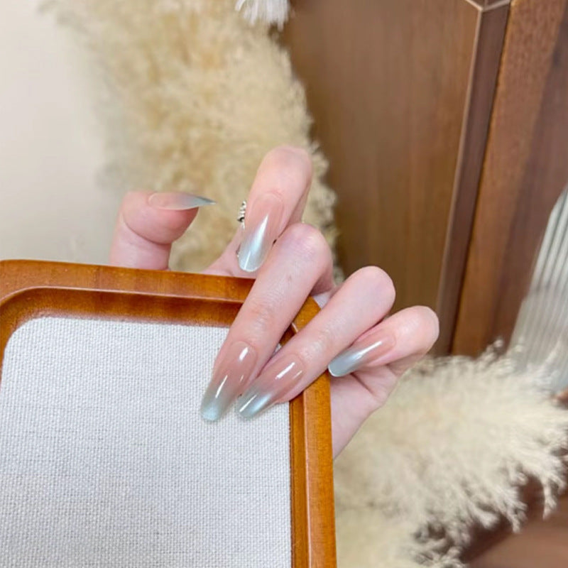 Nail art with ombre effect Stornfield