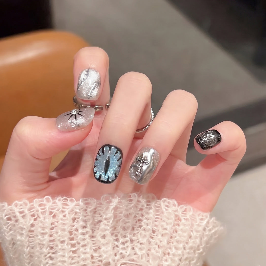 Artistic Themed Press-On Nail Art Stornfield