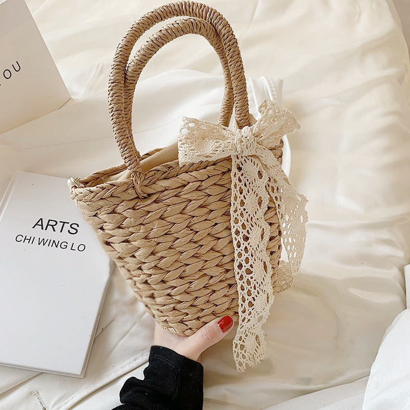 Trendy basket bag with lace application Stornfield