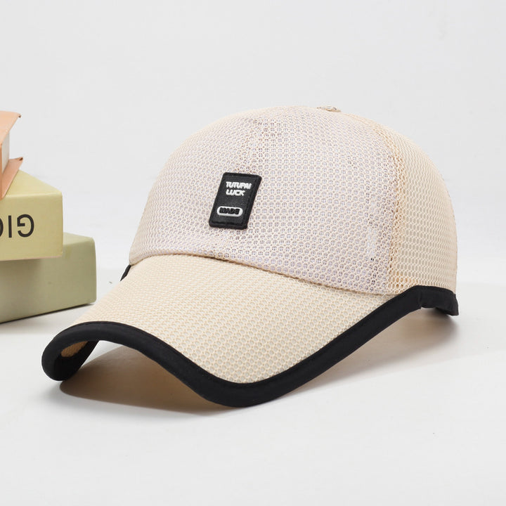 Sun protection cap with integrated solar fan Stornfield