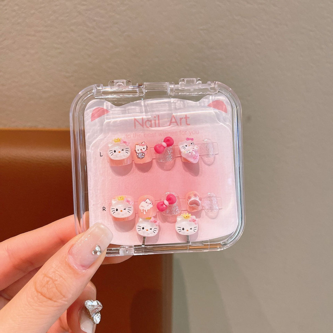 Artificial nails with sweet character design Stornfield