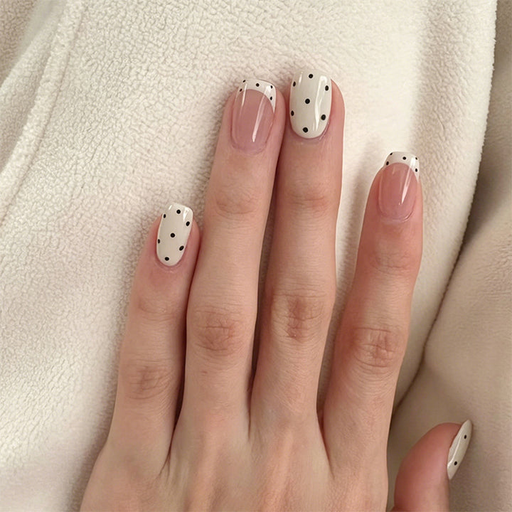 Trendy Nail Art Stornfield