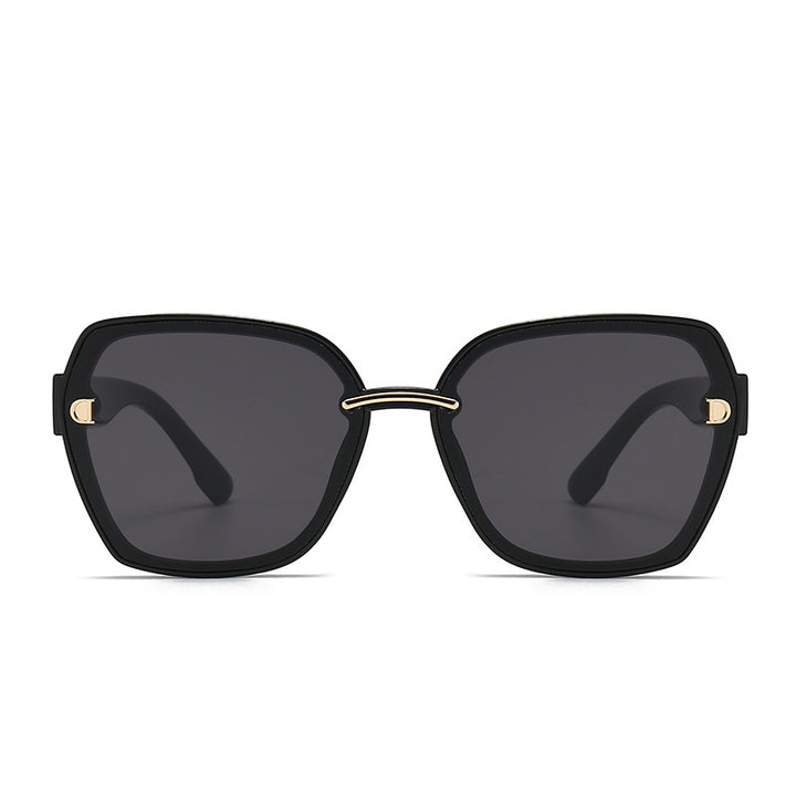 Ladies' sunglasses with a stylish, square frame and elegant details Stornfield