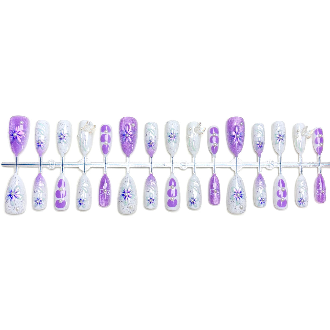 Floral-Themed Press-On Nail Art Collection