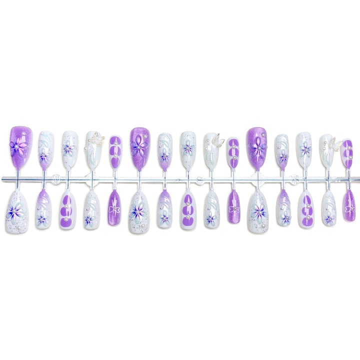 Floral-Themed Press-On Nail Art Collection