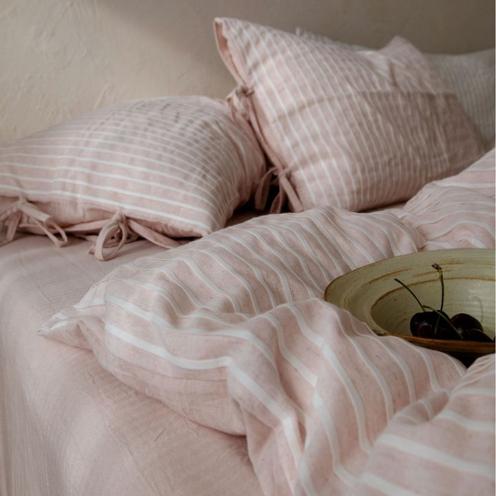 Striped Washed Linen Duvet Cover Set with Tie-Closure Pillowcases