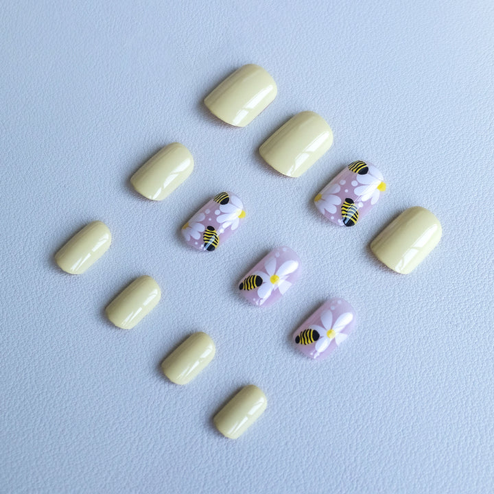Artistic Bee-Inspired Nail Art Kit