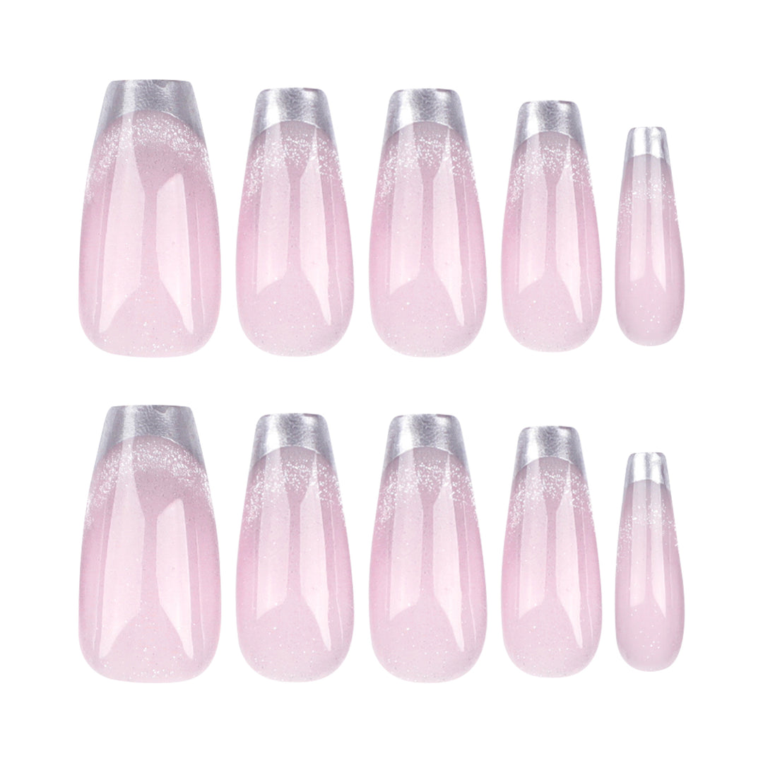 Shiny and elegant artificial nails Stornfield