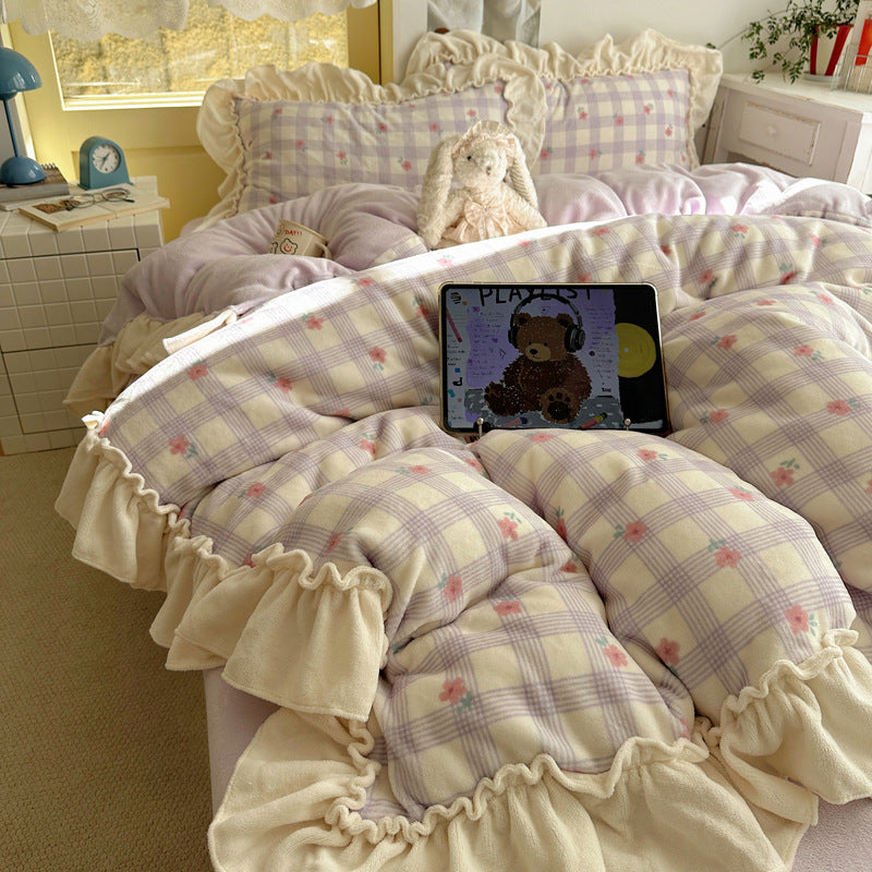 Cozy Patchwork Quilted Bedspread Set